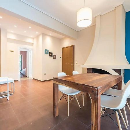 Glyfada Glass-Walled Designed Apt Athens Exterior photo